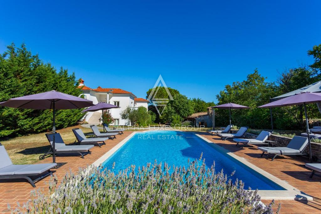Istria, Rakalj: Villa di lusso con piscina e giardino