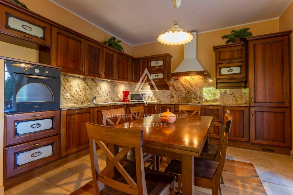 Istria, Rakalj: Villa di lusso con piscina e giardino