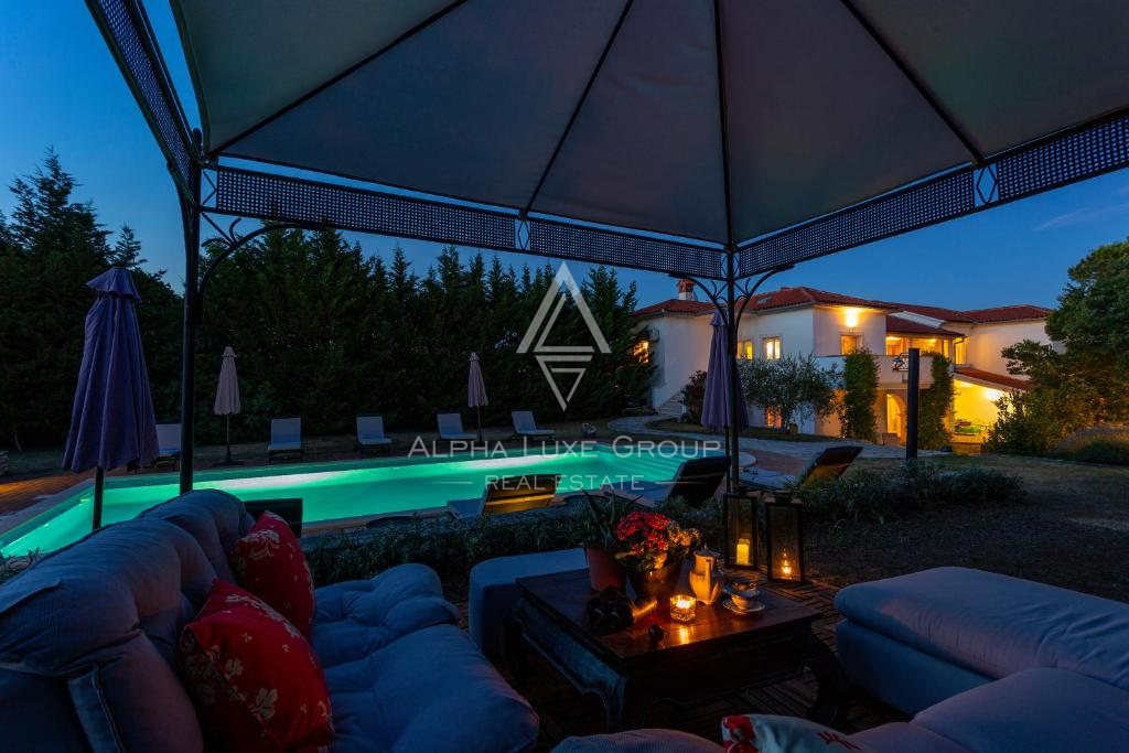 Istria, Rakalj: Villa di lusso con piscina e giardino