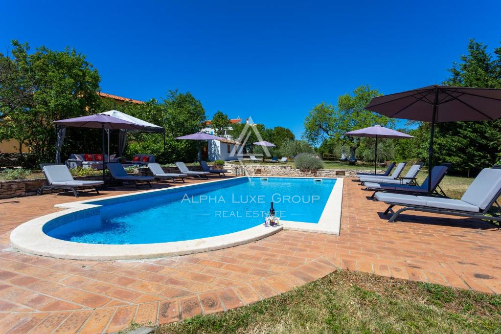 Istria, Rakalj: Villa di lusso con piscina e giardino
