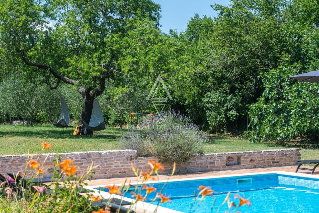 Istria, Rakalj: Villa di lusso con piscina e giardino