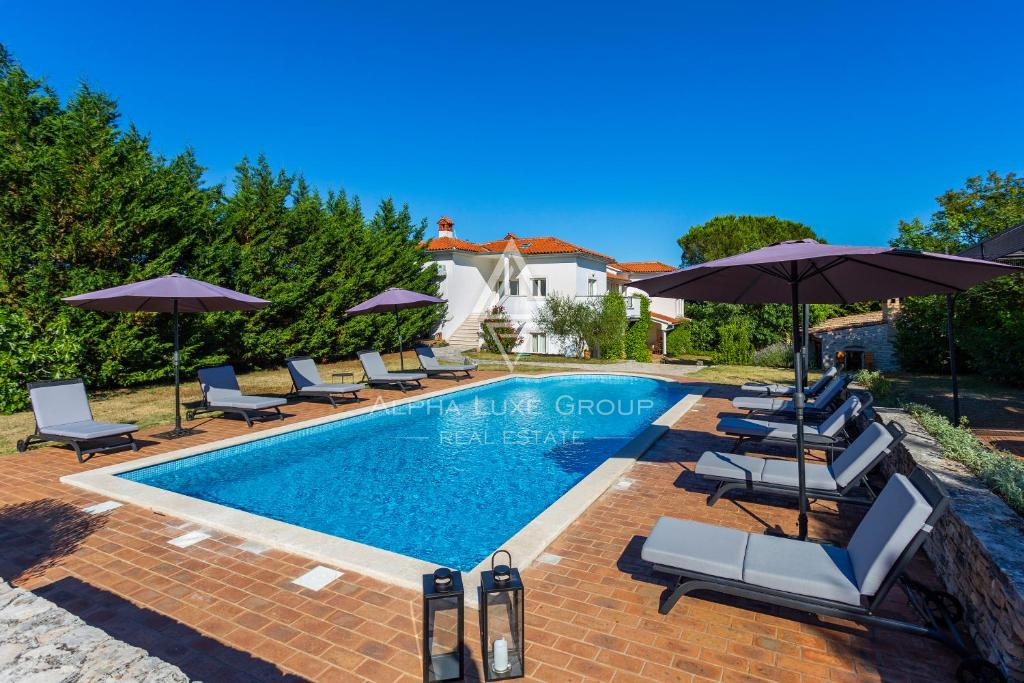 Istria, Rakalj: Villa di lusso con piscina e giardino