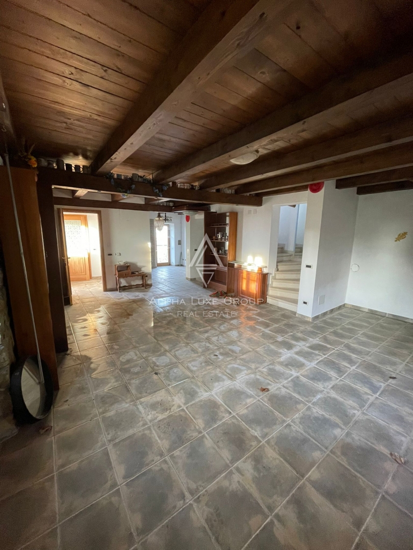 Istria, Momjan: Casa in pietra rinnovata con vista