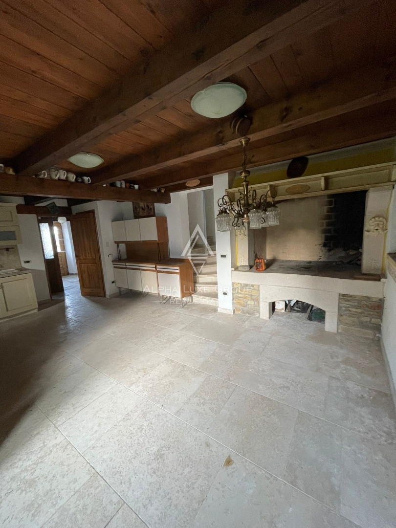 Istria, Momjan: Casa in pietra rinnovata con vista