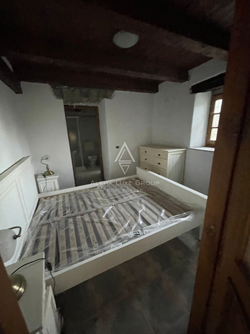 Istria, Momjan: Casa in pietra rinnovata con vista