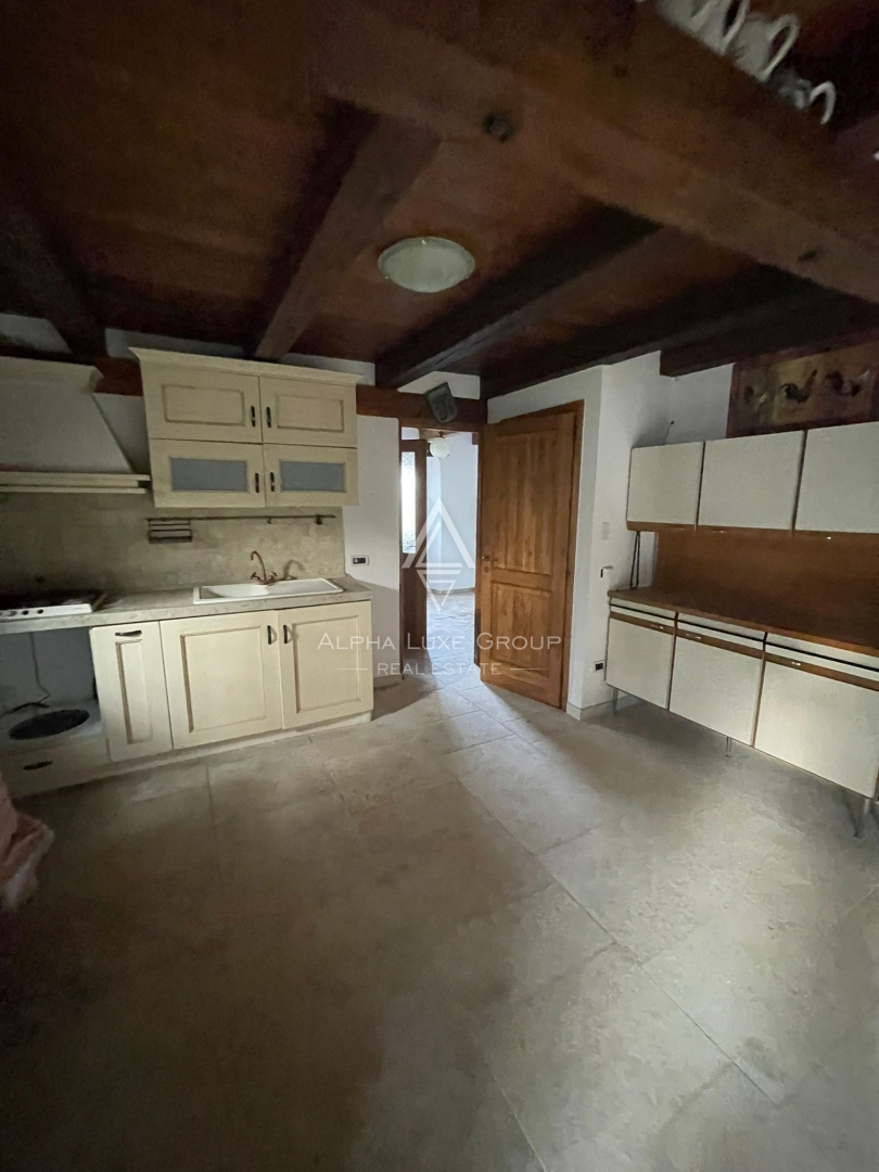 Istria, Momjan: Casa in pietra rinnovata con vista