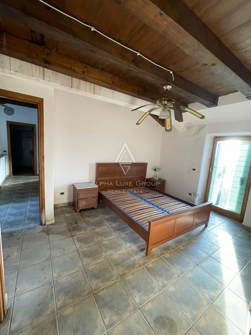 Istria, Momjan: Casa in pietra rinnovata con vista