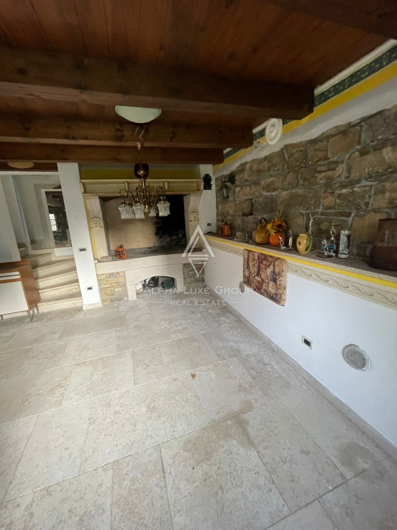 Istria, Momjan: Casa in pietra rinnovata con vista