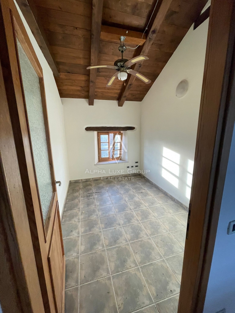 Istria, Momjan: Casa in pietra rinnovata con vista