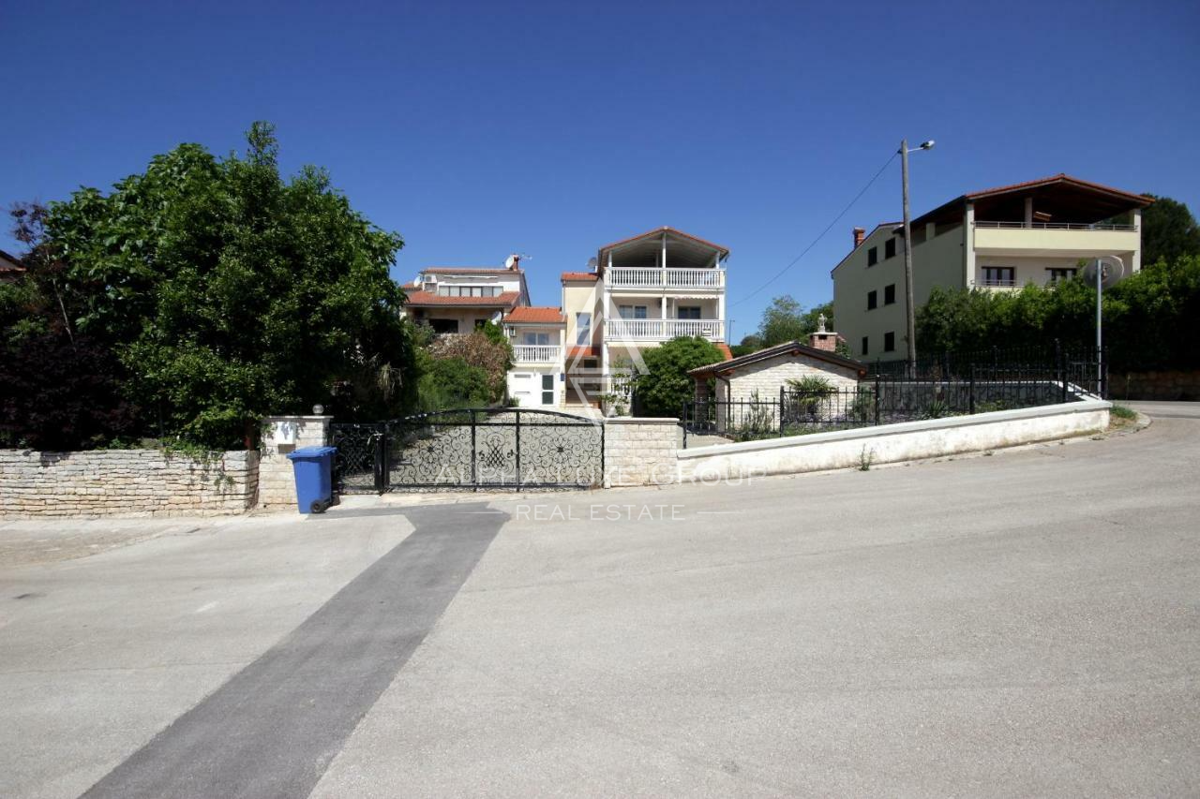 Istria, Banjole: Casa appartamenti vicino mare