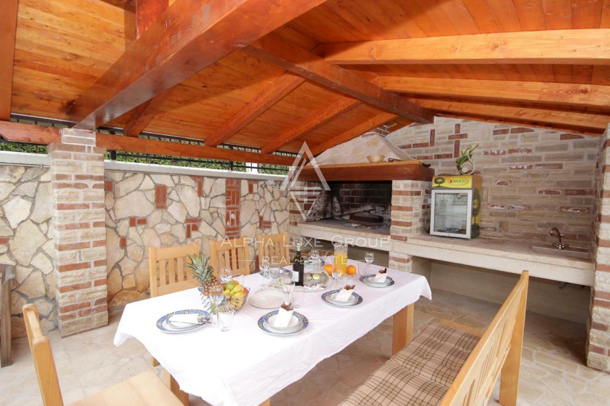 Istria, Banjole: Casa appartamenti vicino mare