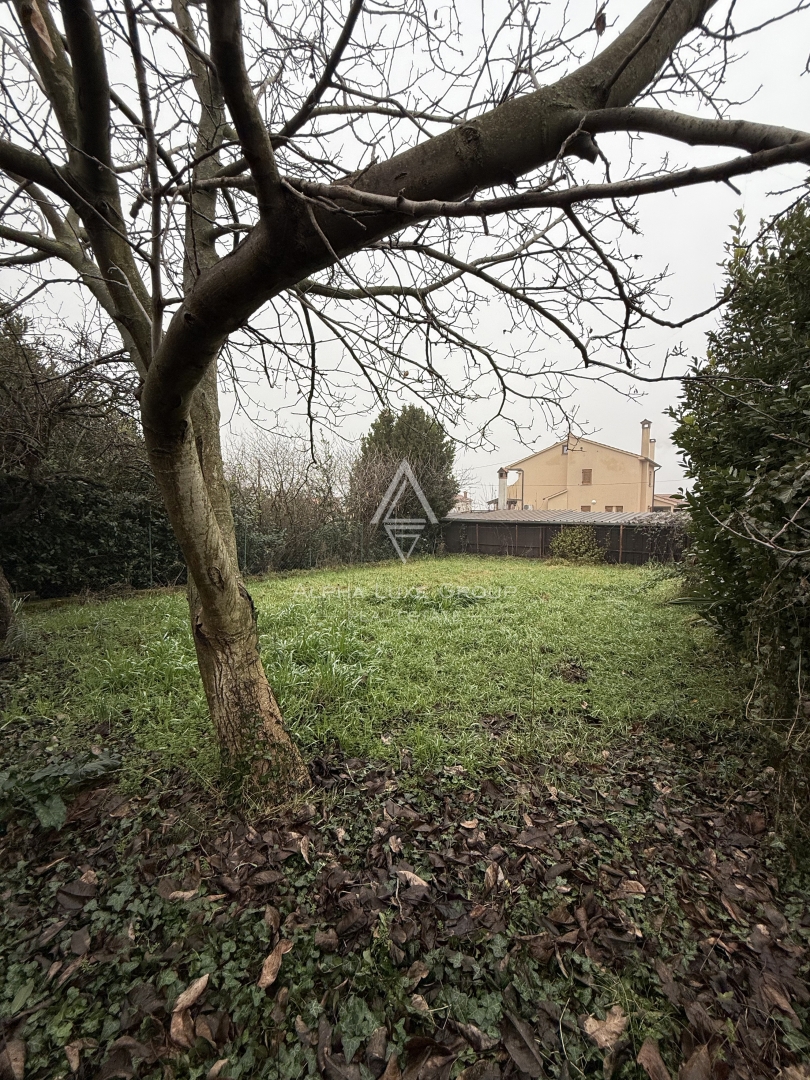 Istria, Poreč – casa a schiera con potenziale