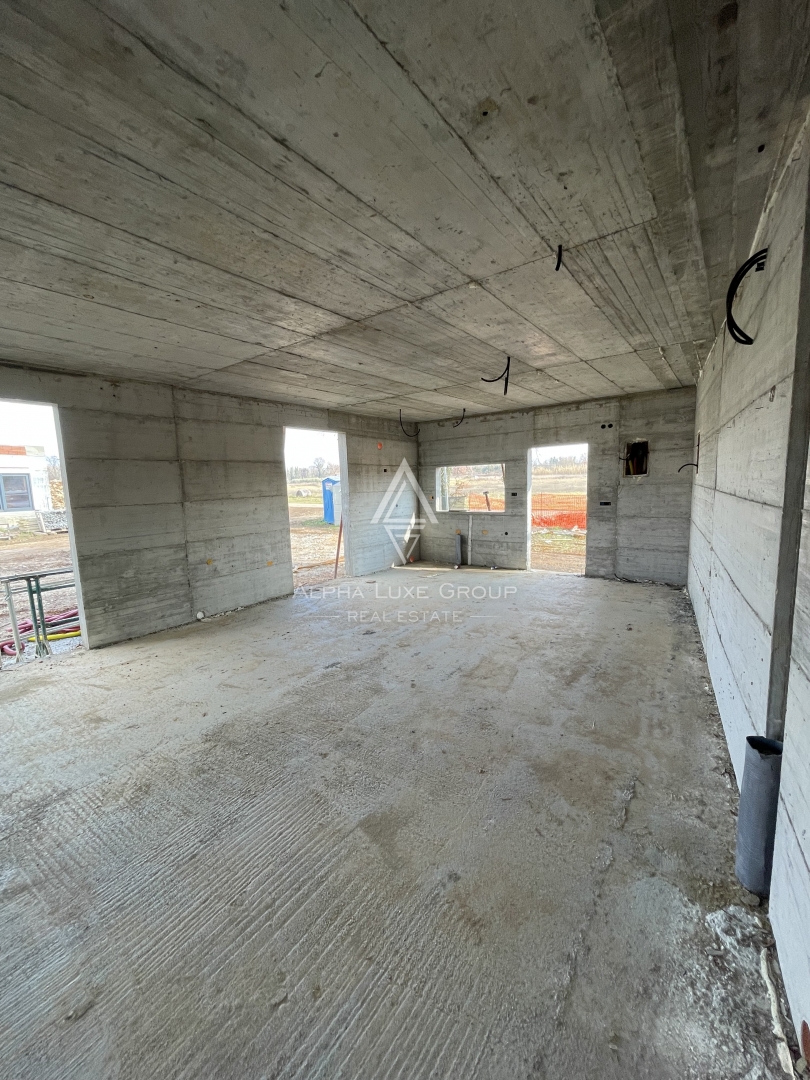 Istria, Poreč – appartamento moderno con loggia