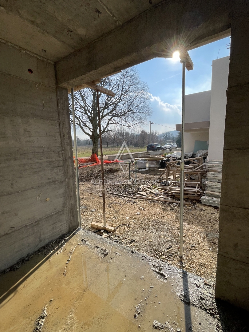 Istria, Poreč – appartamento moderno con loggia