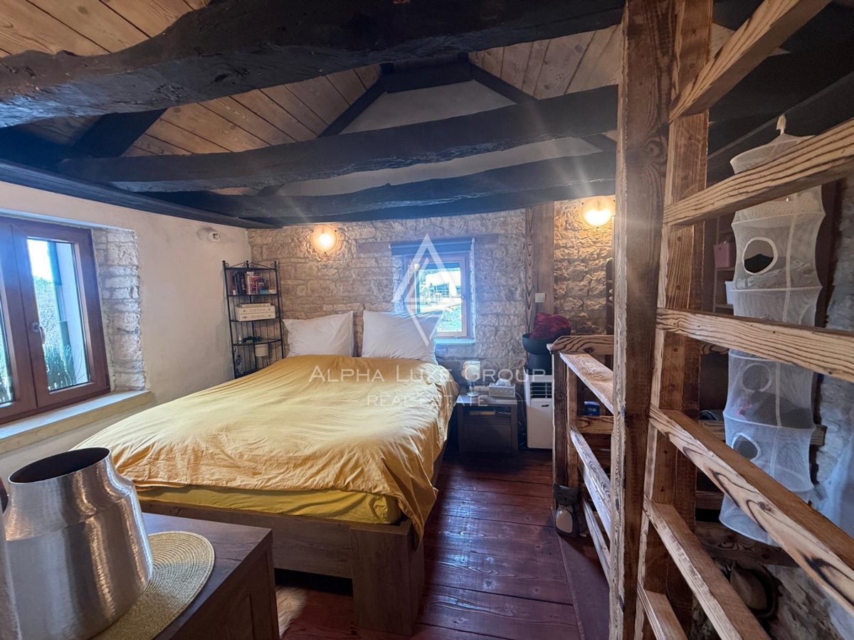 Istria, Sveti Petar u Šumi: Casa in pietra con cortile