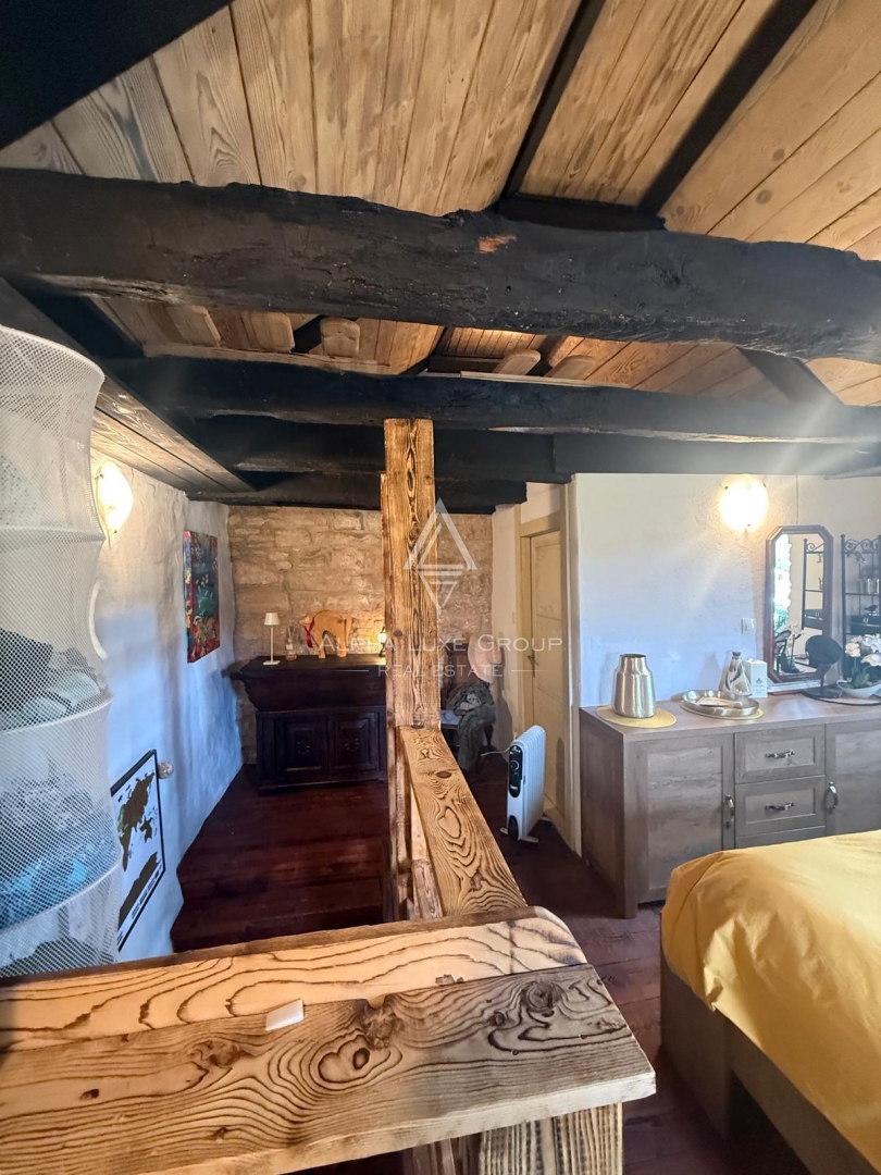 Istria, Sveti Petar u Šumi: Casa in pietra con cortile