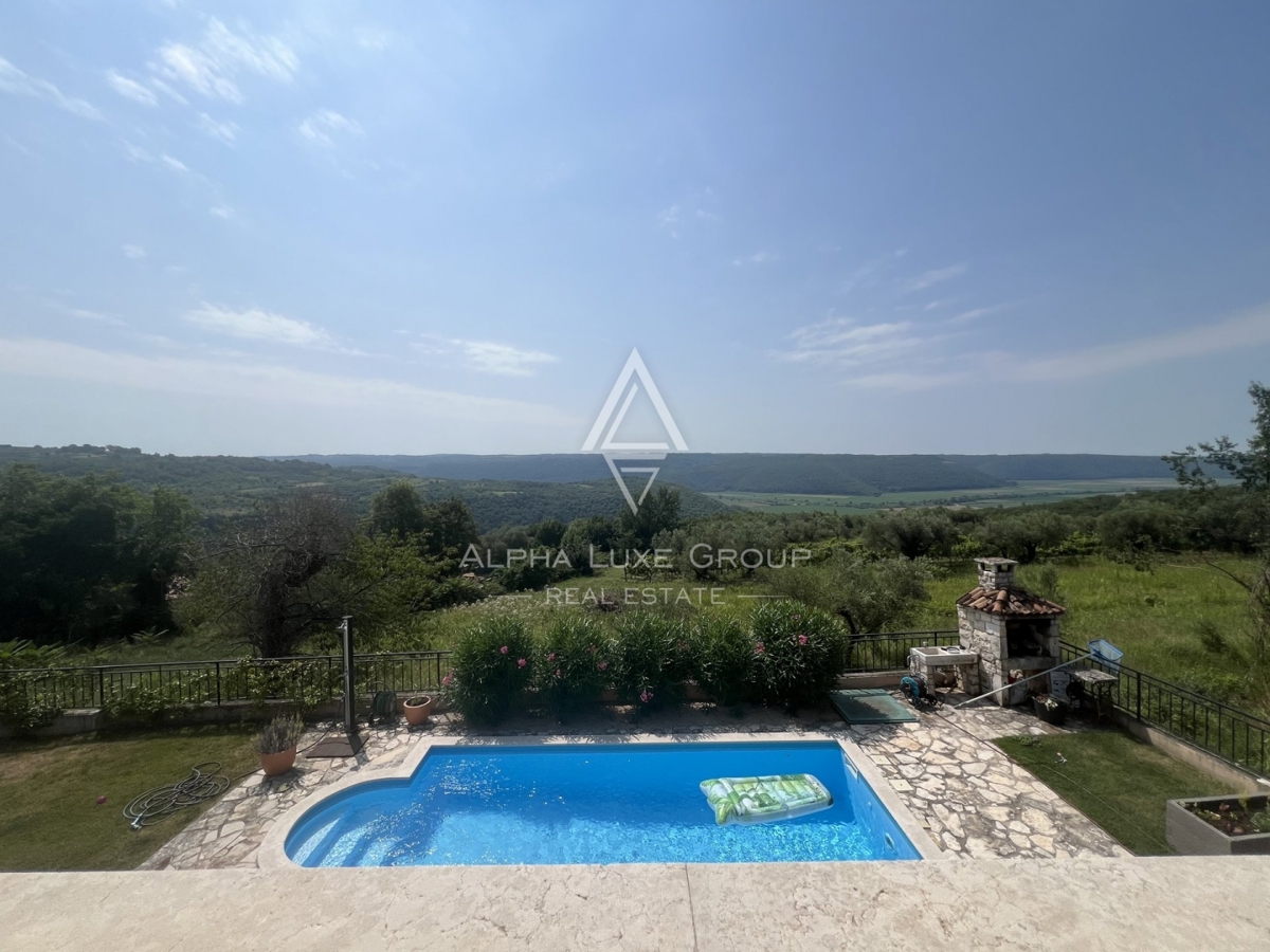 Istria, Buje – Splendida villa con piscina e vista panoramica