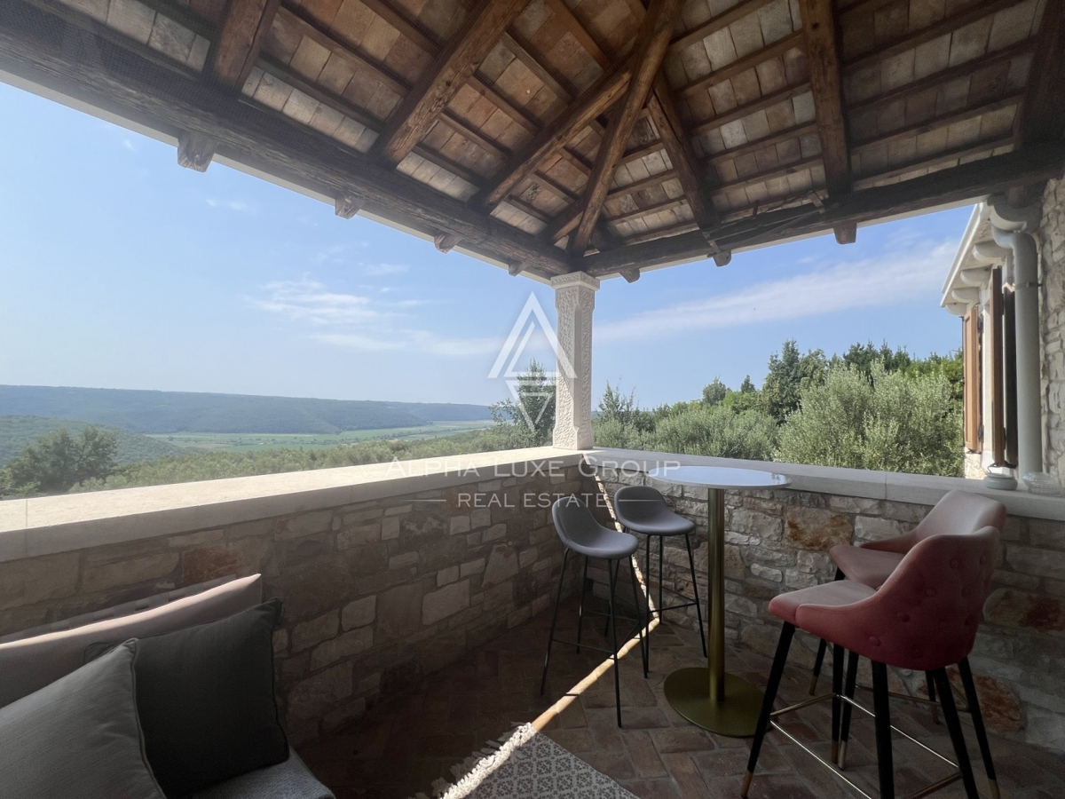 Istria, Buje – Splendida villa con piscina e vista panoramica