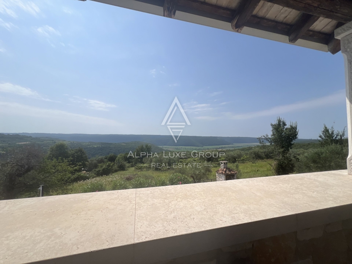 Istria, Buje – Splendida villa con piscina e vista panoramica