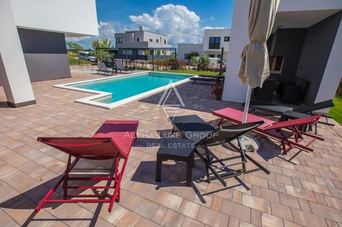 Poreč, Istria: Esclusiva villa di nuova costruzione