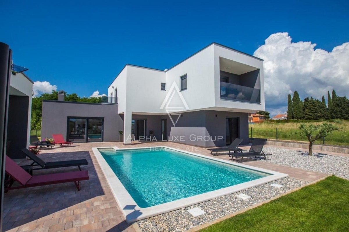 Poreč, Istria: Esclusiva villa di nuova costruzione