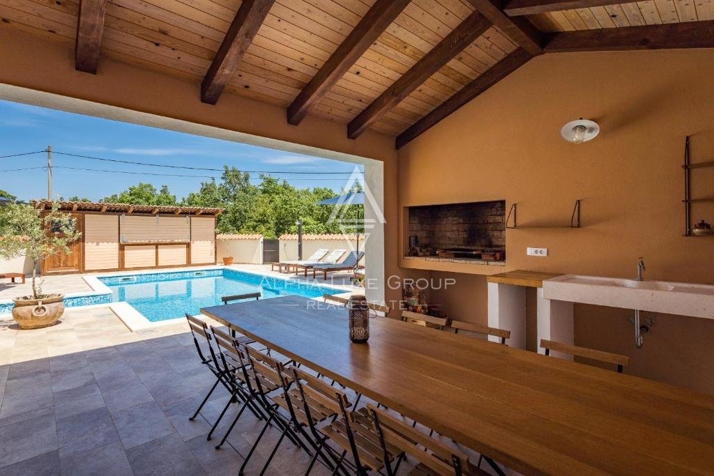 Istria, Vodnjan - Villa di lusso rustica con piscina in vendita