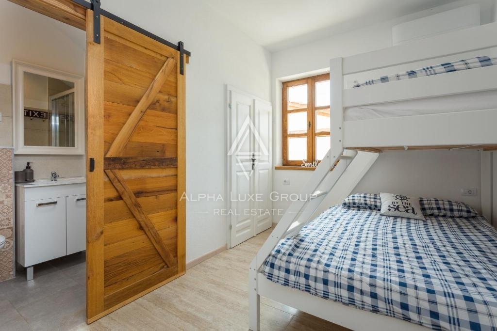 Istria, Vodnjan - Villa di lusso rustica con piscina in vendita