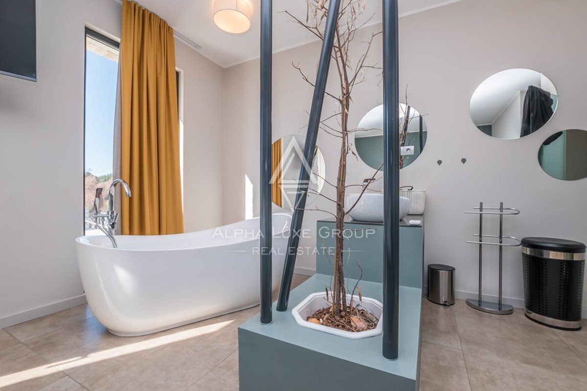 Esclusiva villa di 4 camere con design moderno vicino al centro di Poreč