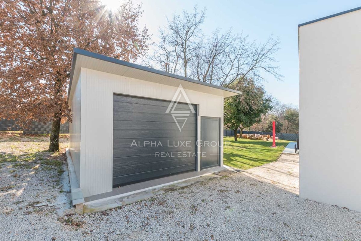 Esclusiva villa di 4 camere con design moderno vicino al centro di Poreč