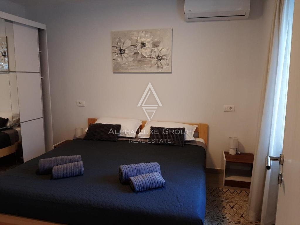 Labin, Istria: Casa versatile con spazio commerciale in vendita