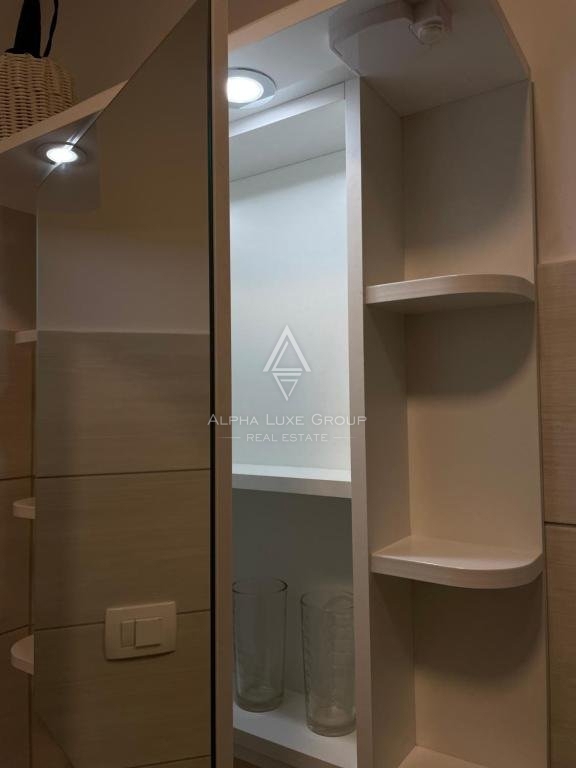 Labin, Istria: Casa versatile con spazio commerciale in vendita