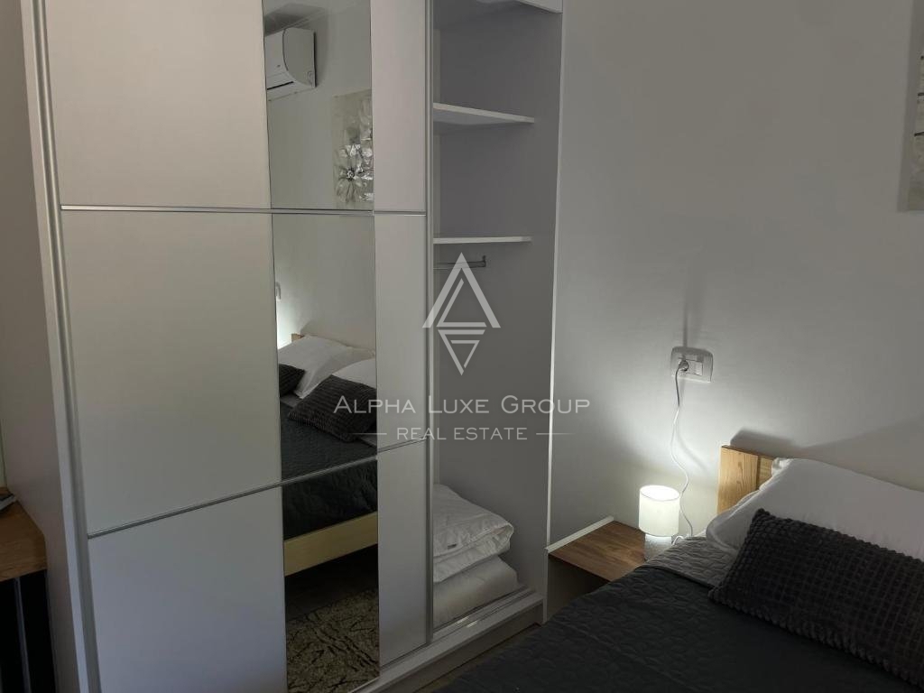 Labin, Istria: Casa versatile con spazio commerciale in vendita