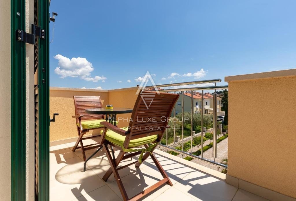 Rovigno, Istria: Hotel di Lusso con Vista Mare in Posizione Strategica