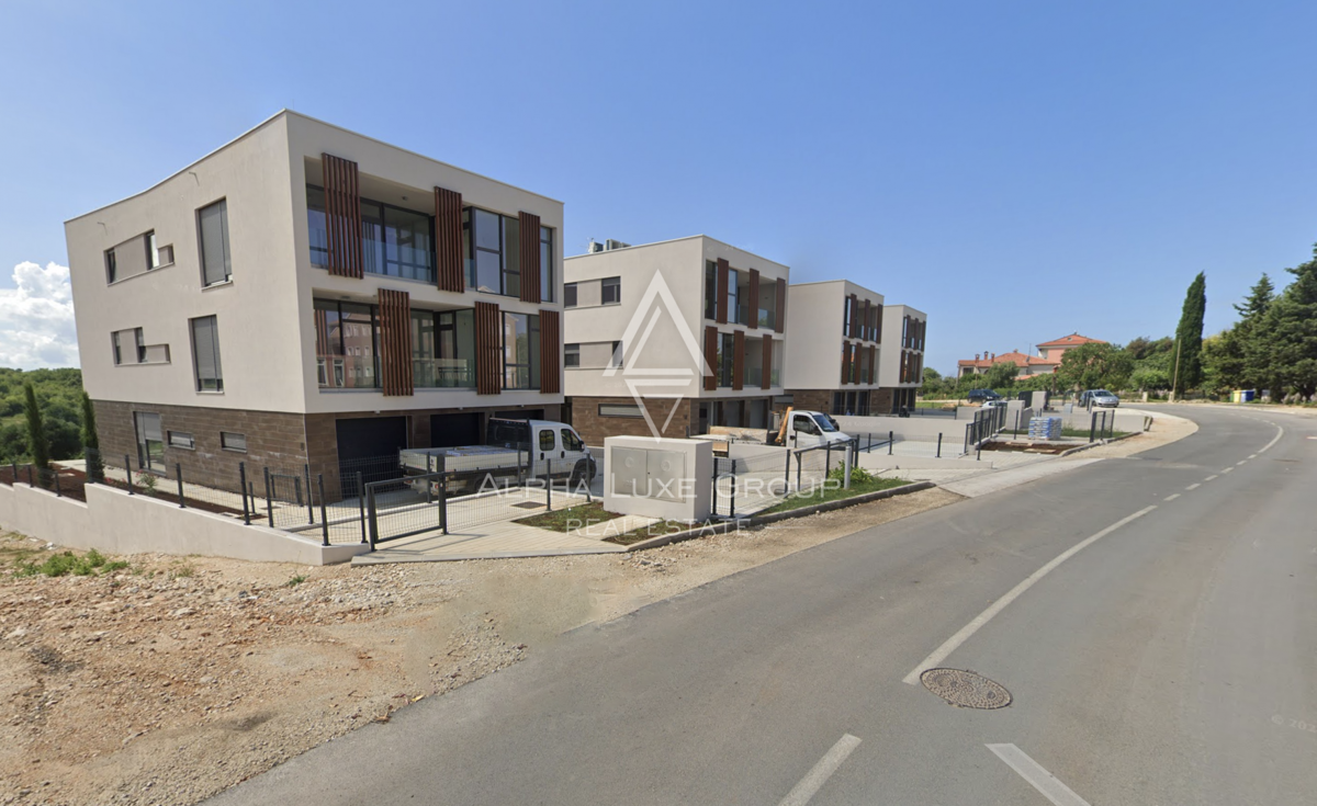 Rovinj, Istria: Moderno duplex con giardino e parcheggio