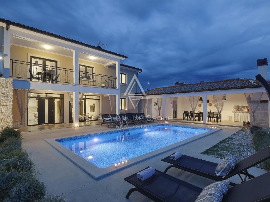 Casa indipendente con piscina e vista panoramica, Istria, Parenzo