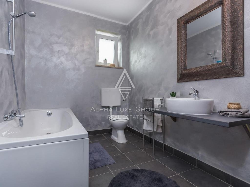 Casa indipendente con piscina e vista panoramica, Istria, Parenzo