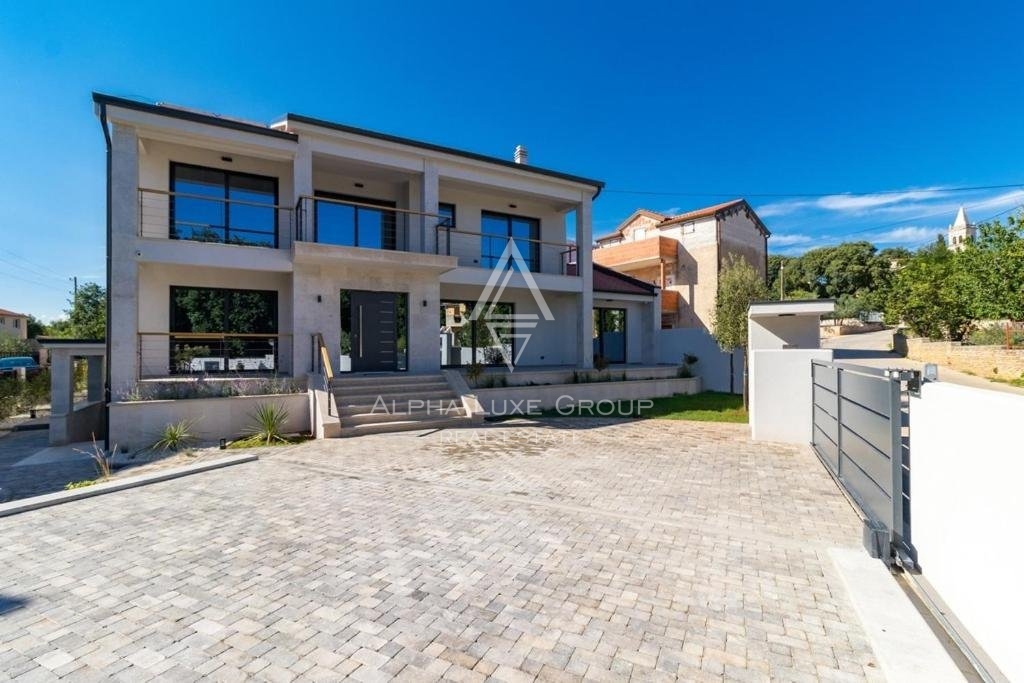 Villa moderna con piscina vicino al mare, istria, ližnjan