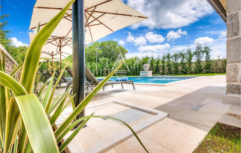 Kanfanar, Istria: Villa elegante con piscina e giardino
