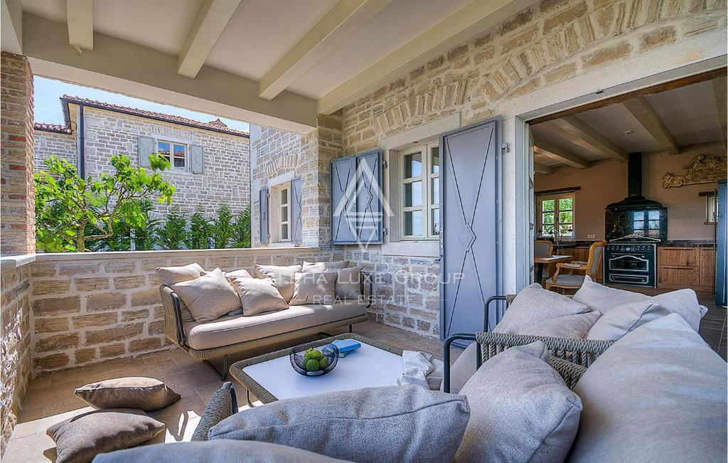 Kanfanar, Istria: Villa elegante con piscina e giardino