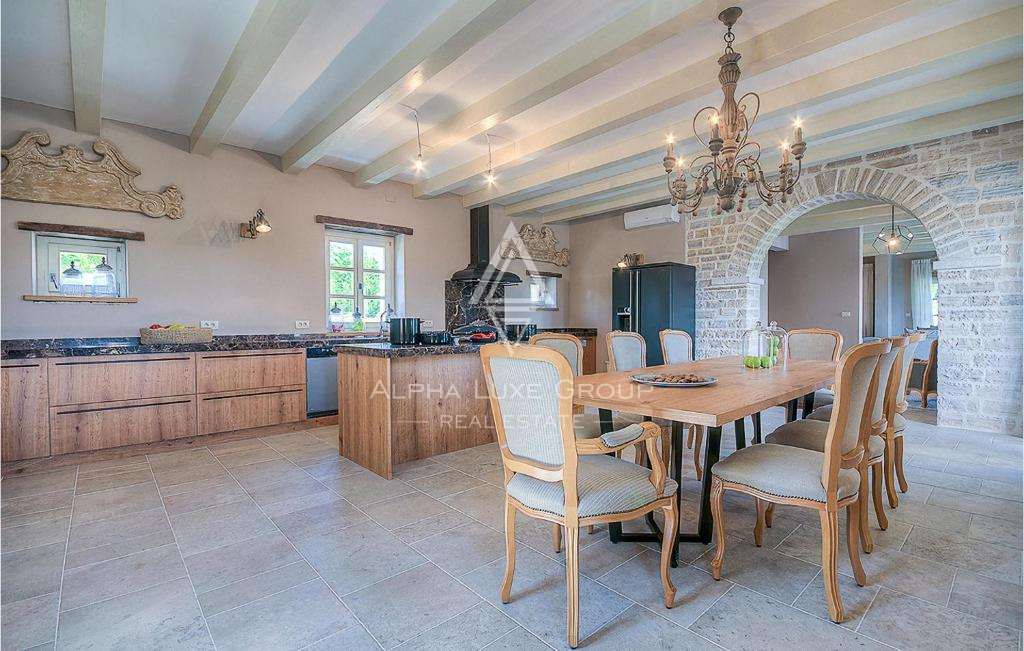 Kanfanar, Istria: Villa elegante con piscina e giardino