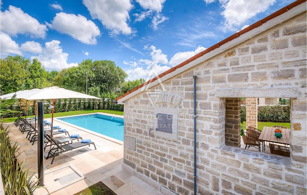 Kanfanar, Istria: Villa elegante con piscina e giardino