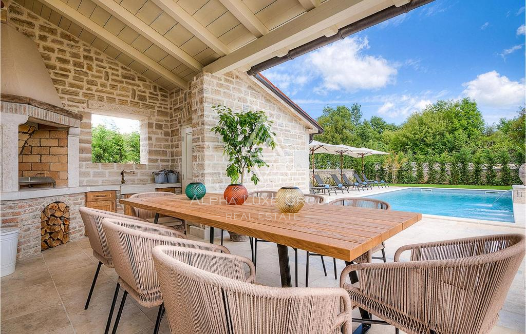 Kanfanar, Istria: Villa elegante con piscina e giardino
