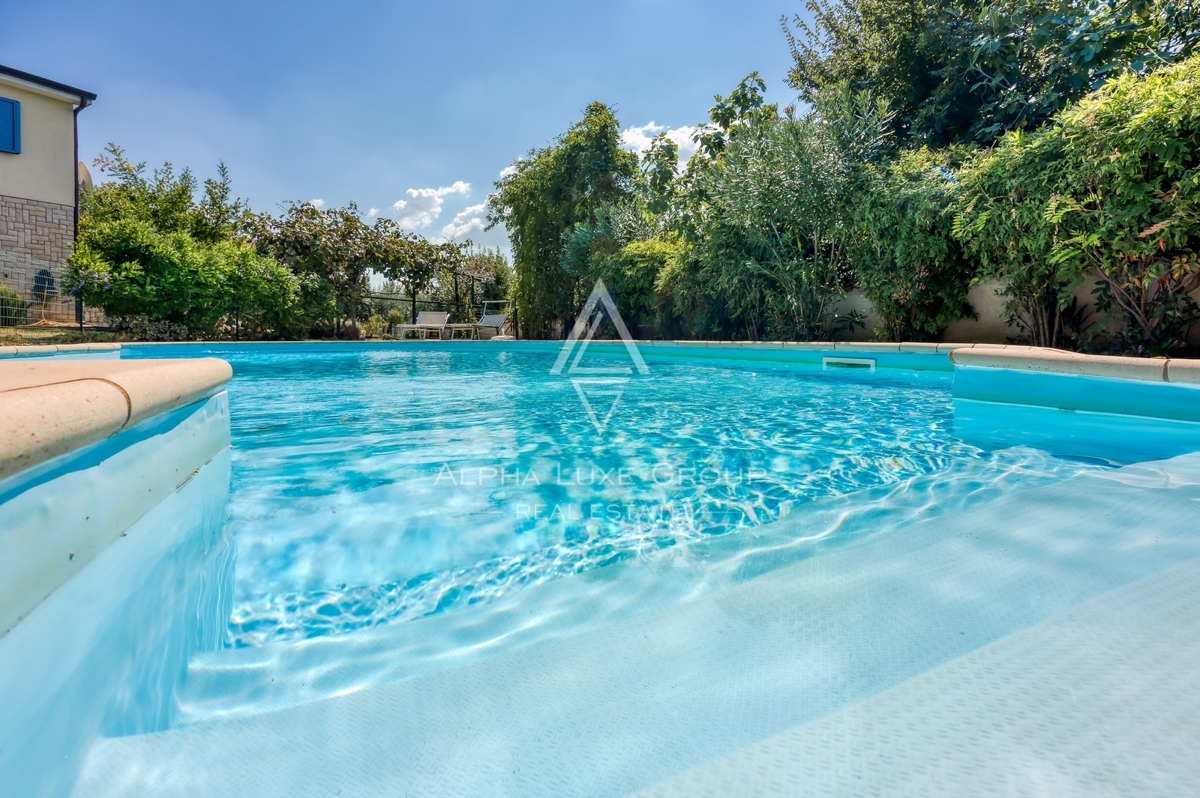 Istria, Kaštelir-Labinci: Casa con piscina e vista mare