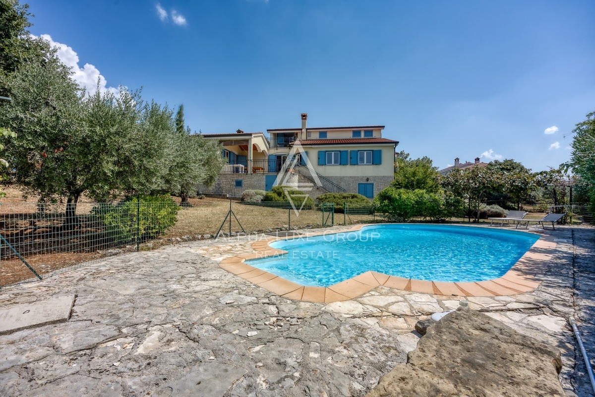 Istria, Kaštelir-Labinci: Casa con piscina e vista mare