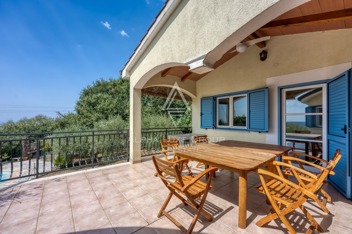 Istria, Kaštelir-Labinci: Casa con piscina e vista mare