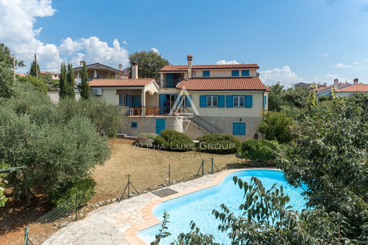 Istria, Kaštelir-Labinci: Casa con piscina e vista mare