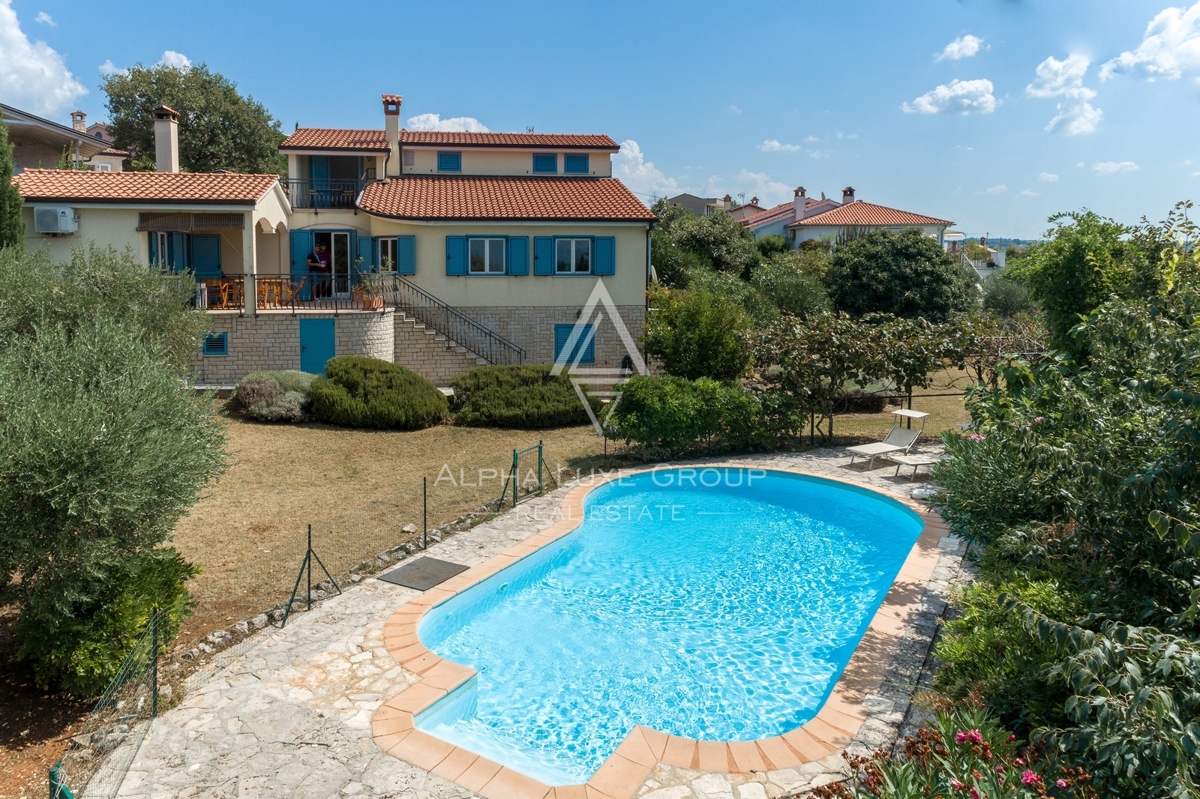 Istria, Kaštelir-Labinci: Casa con piscina e vista mare