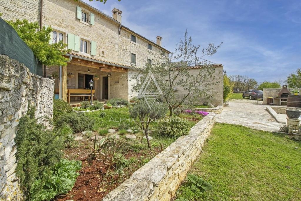 Svetvinčenat, Istria – Autentica casa in pietra con piscina