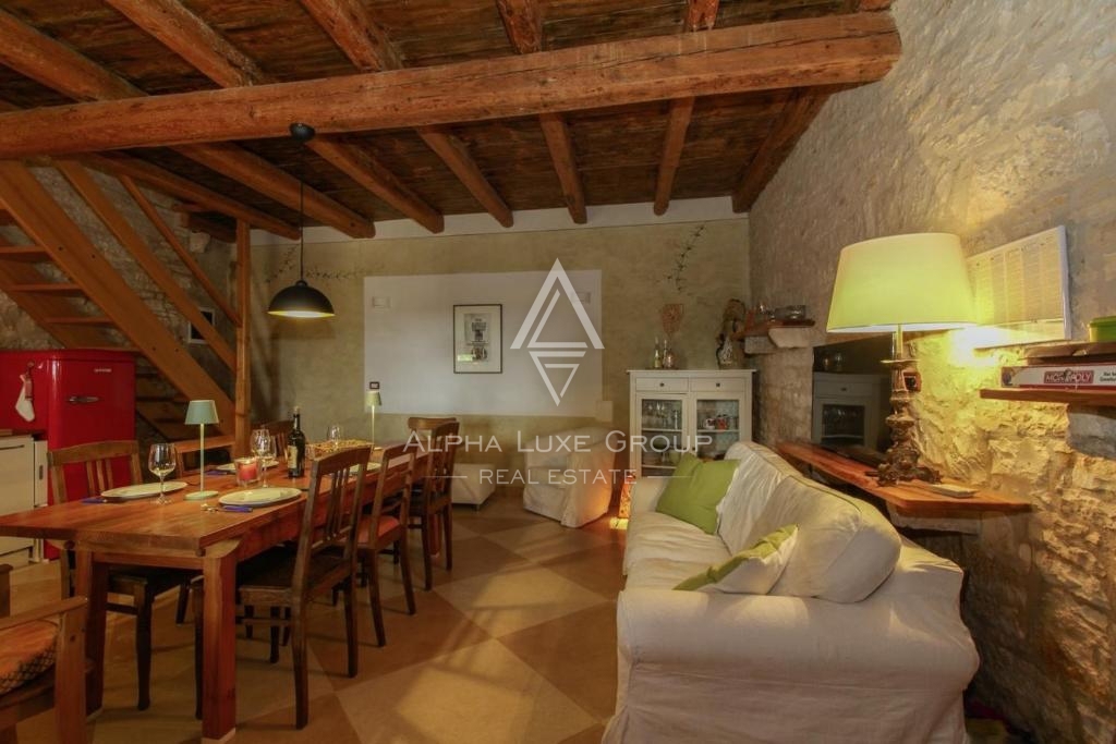 Svetvinčenat, Istria – Autentica casa in pietra con piscina