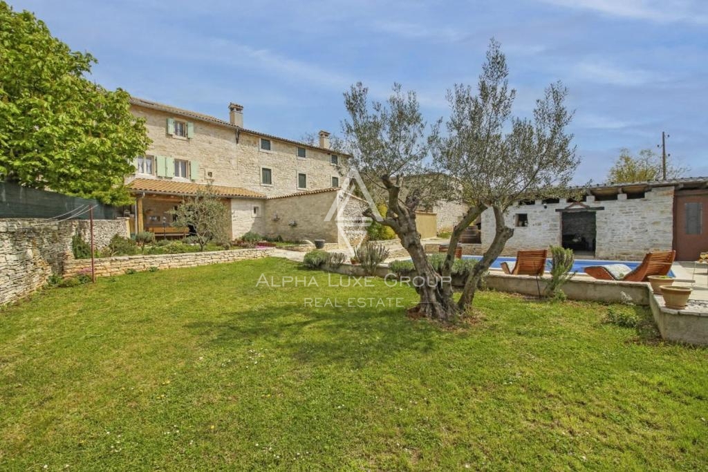 Svetvinčenat, Istria – Autentica casa in pietra con piscina